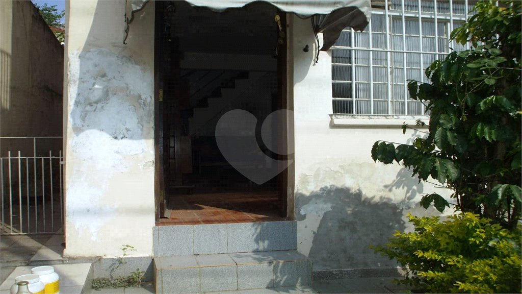 Sobrado à venda com 3 quartos em Chora Menino, São Paulo, SP