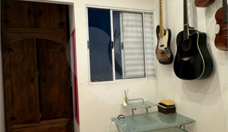 Sobrado à venda com 3 quartos, sendo 1 suíte,  em Vila Mazzei, São Paulo, SP