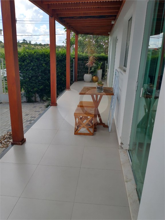 Casa à venda com 3 suítes no condomínio Residencial Central Parque, Salto - SP