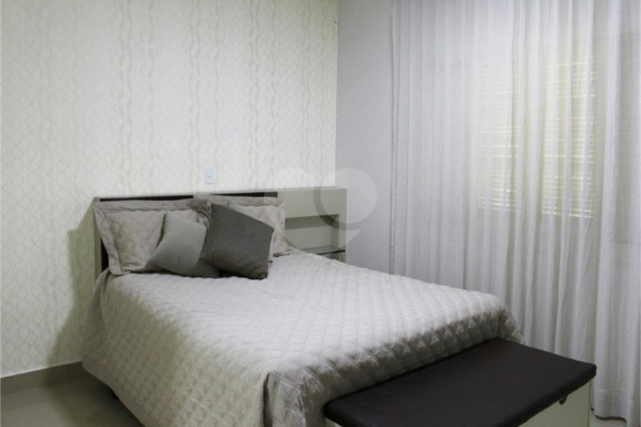 Casa Térrea à venda com 3 quartos, sendo 2 suítes,  em Vila Galvão, Guarulhos, SP