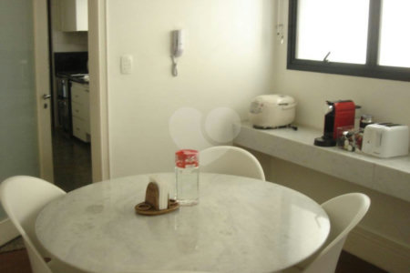 Apartamento à venda com 4 quartos, sendo 2 suítes, em Santa Teresinha, São Paulo, SP