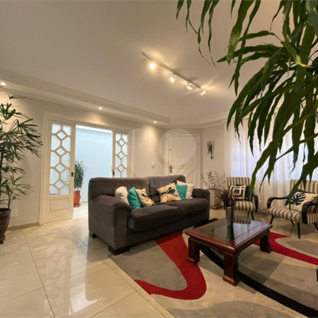 Casa à venda com 4 quartos, sendo 1 suíte, em Vila Maria Alta, São Paulo, SP