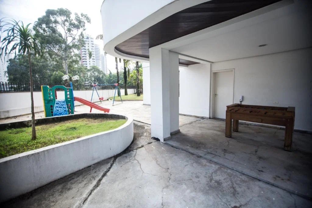 Apartamento à venda com 4 quartos, sendo 3 suítes, em Vila Andrade, São Paulo, SP