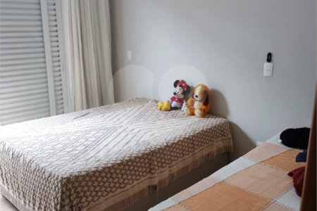Casa à venda com 4 quartos, sendo 2 suítes, no condomínio Residencial Villaggio Paradiso, Itatiba - SP