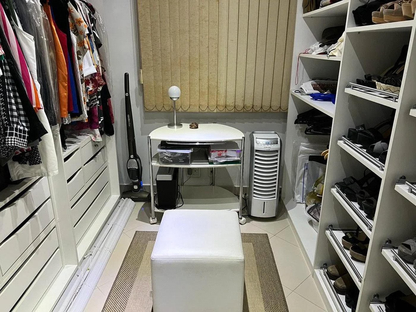 Apartamento à venda com 3 quartos, sendo 1 suíte,  em Jardim Caboré, São Paulo, SP