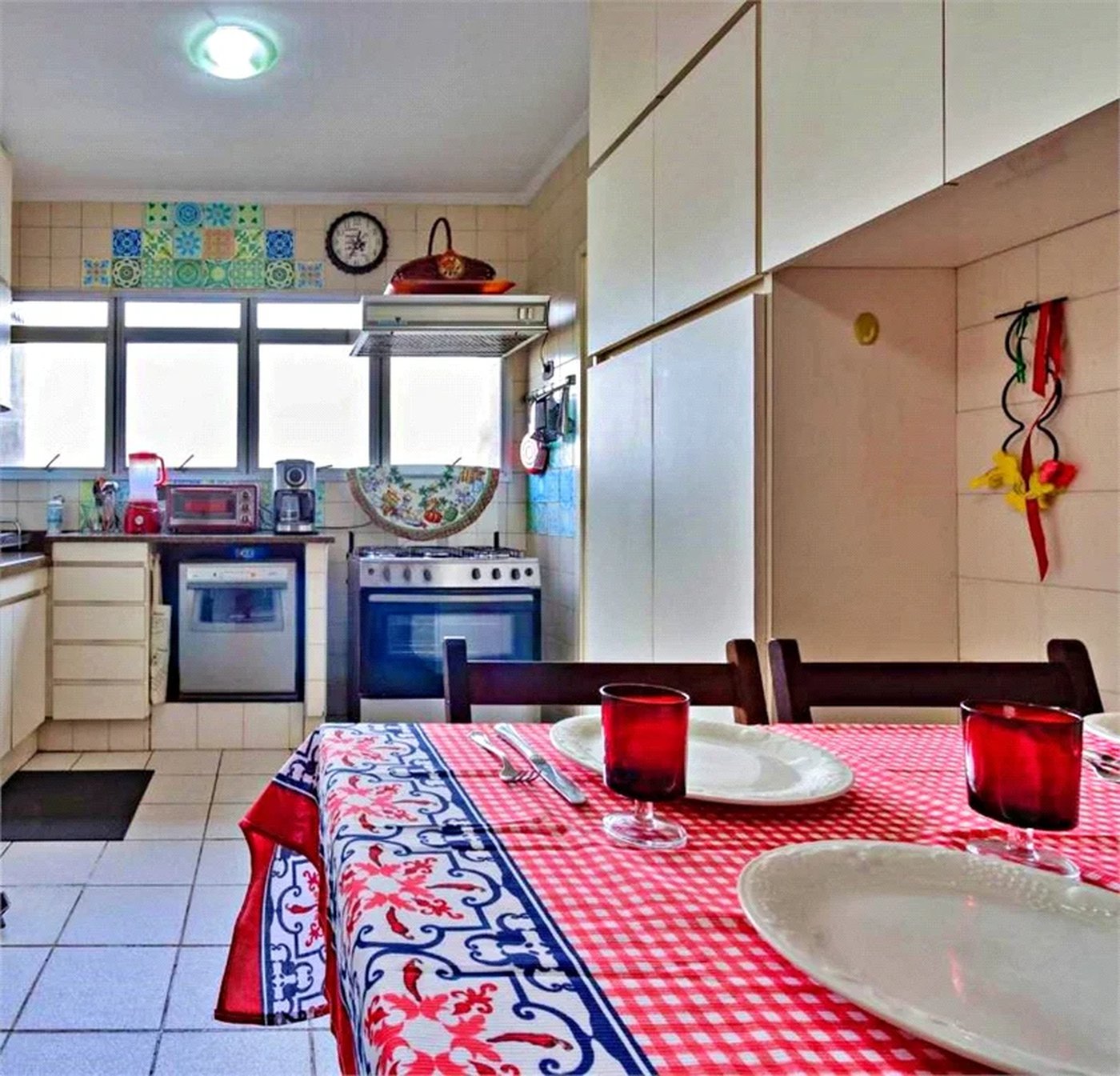 Apartamento à venda com 3 quartos, sendo 1 suíte, em Vila Andrade, São Paulo, SP