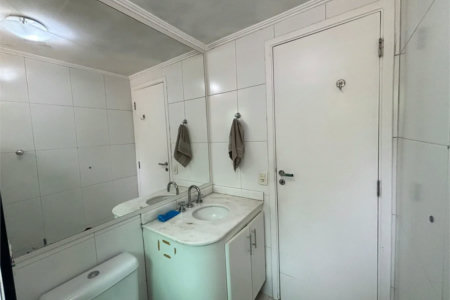 Apartamento à venda com 3 quartos, sendo 1 suíte, em Vila Andrade, São Paulo, SP