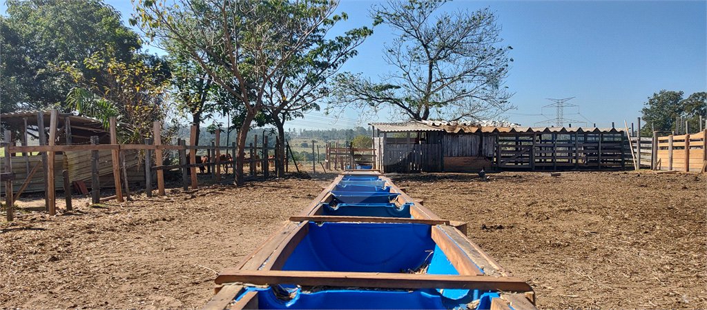 Sítio à venda com 2 suítes em Buru, Salto, SP