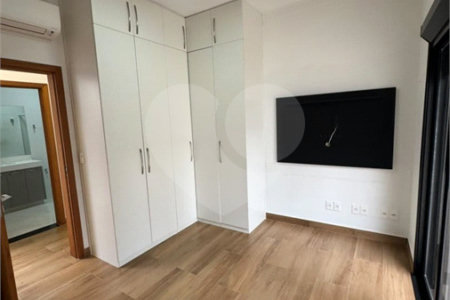 Casa à venda com 3 quartos, sendo 1 suíte, no condomínio Cond Laguna, Indaiatuba - SP