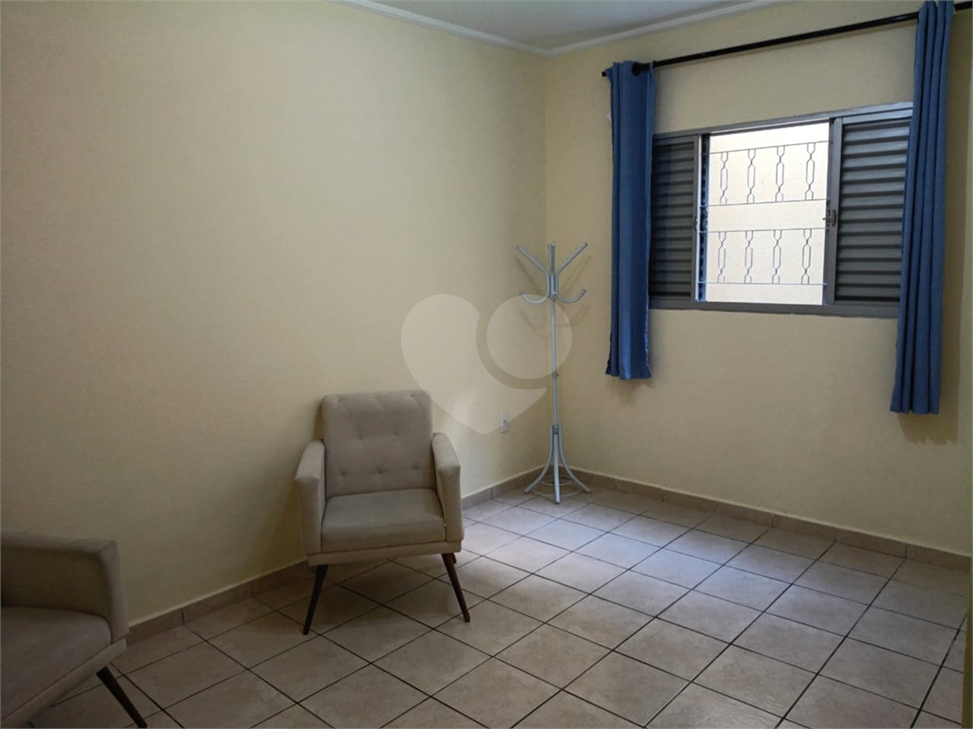 Casa à venda com 4 quartos, sendo 2 suítes,  em Vila Rei, Mogi das Cruzes, SP