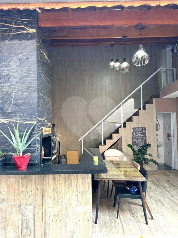 Casa Térrea à venda com 2 quartos, sendo 1 suíte,  em Vila Divina Pastora, São Paulo, SP