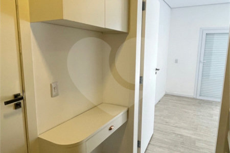 Casa à venda com 4 suítes em Jardim Paulista, Atibaia, SP