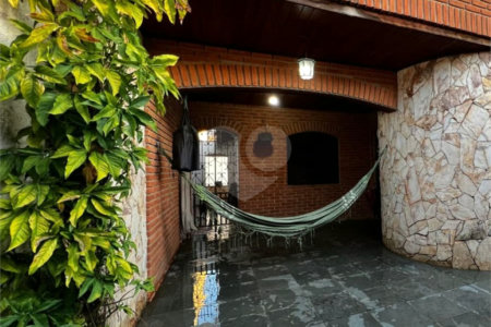 Sobrado à venda com 3 quartos em Conjunto Habitacional Júlio de Mesquita Filho, Sorocaba, SP
