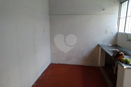 Sobrado à venda com 3 quartos em Vila Cordeiro, São Paulo, SP
