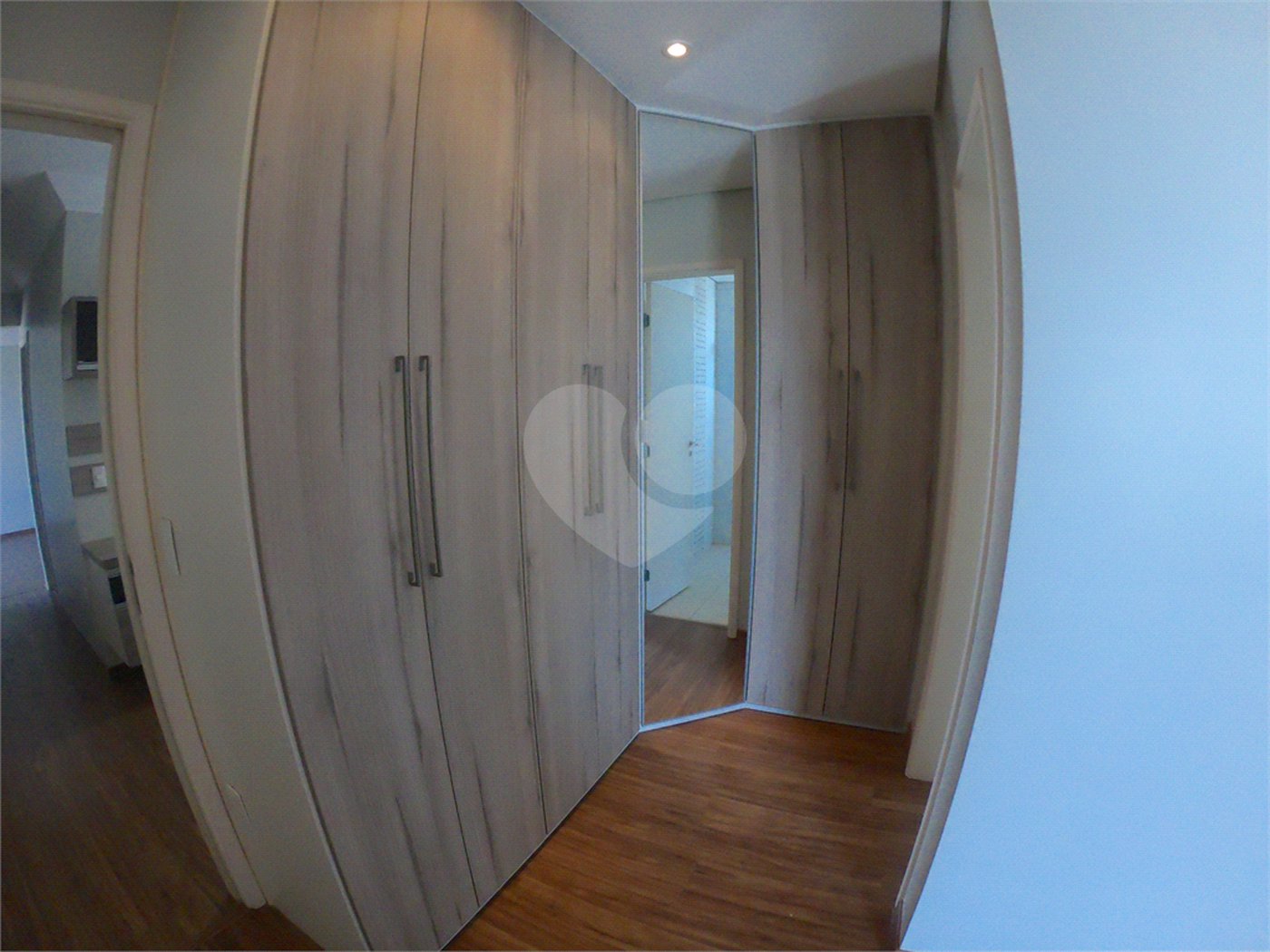 Apartamento à venda com 2 suítes em Vila Todos Os Santos, Indaiatuba, SP