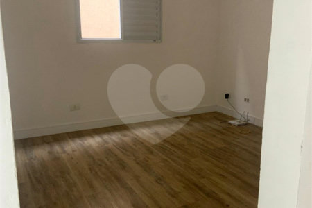 Casa em condomínio à venda com 2 quartos, sendo 1 suíte,  em Conjunto Bom Pastor, Mogi das Cruzes, SP