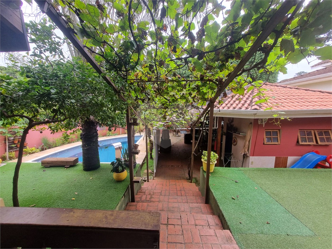 Casa à venda com 3 quartos, sendo 1 suíte, no condomínio Ibiti do Paço, Sorocaba - SP
