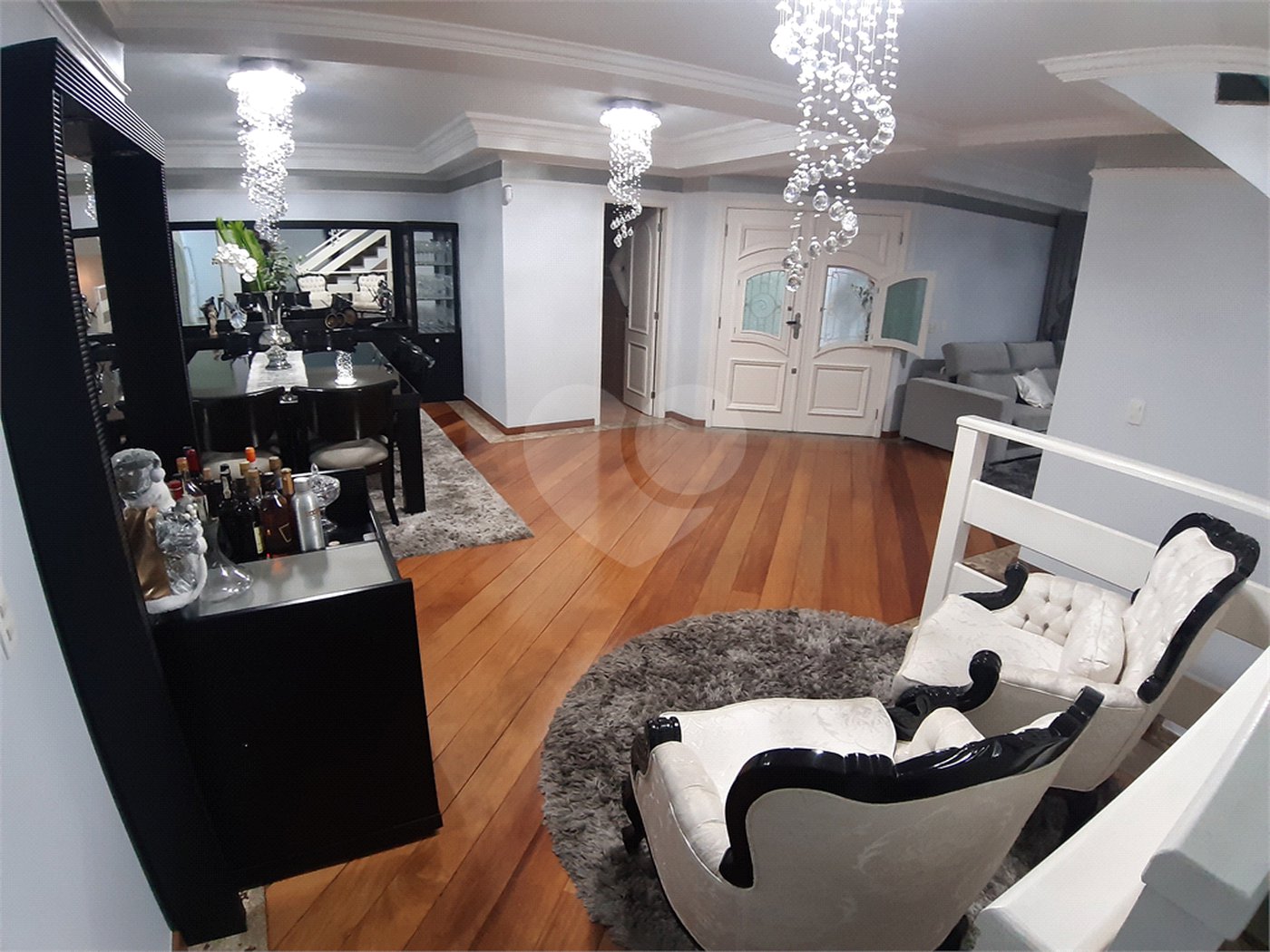 Casa à venda com 4 quartos, sendo 2 suítes, em Jardim Leonor Mendes de Barros, São Paulo, SP