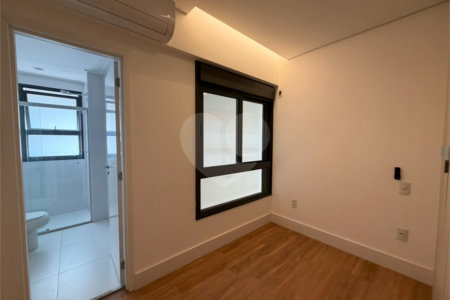 Apartamento à venda com 3 suítes em Chácara Santo Antônio (zona Sul), São Paulo, SP