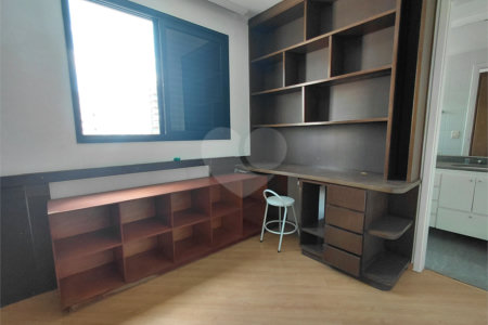 Apartamento à venda com 3 suítes em Vila Romana, São Paulo, SP