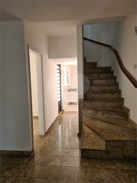 Sobrado à venda ou para alugar com 3 quartos, sendo 1 suíte, em Alto da Boa Vista, São Paulo, SP