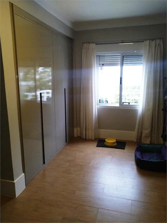 Casa à venda com 4 quartos, sendo 3 suítes, em Vila Tramontano, São Paulo, SP