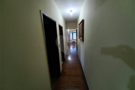 Casa à venda com 4 quartos, sendo 2 suítes,  em Parque Esmeralda, São Paulo, SP