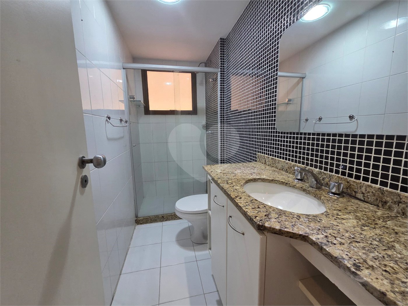 Apartamento à venda com 3 quartos, sendo 1 suíte,  em Tijuca, Rio de Janeiro, RJ