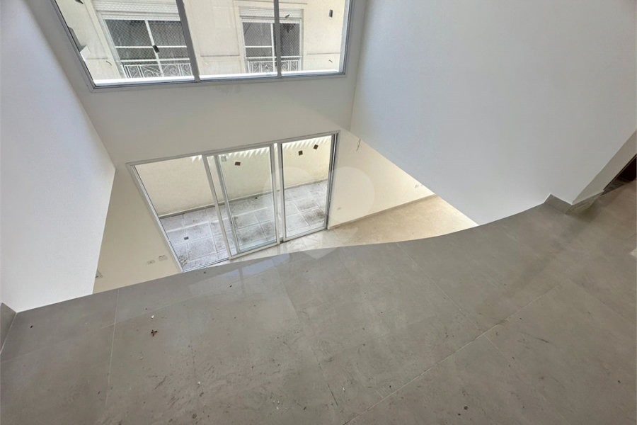 Casa à venda com 4 suítes no condomínio Villaggio Houda, São Paulo - SP