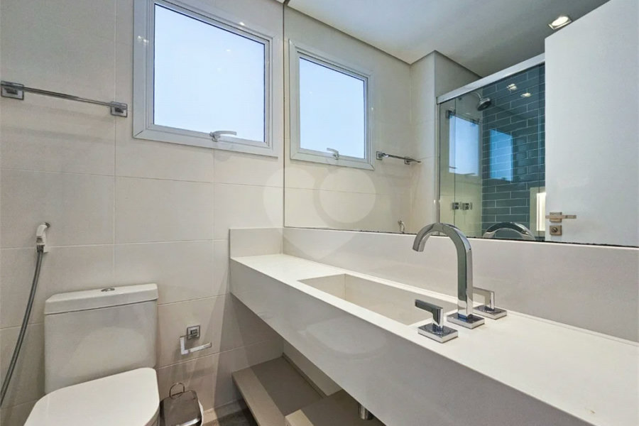 Apartamento à venda com 3 suítes em Riviera de São Lourenço, Bertioga, SP