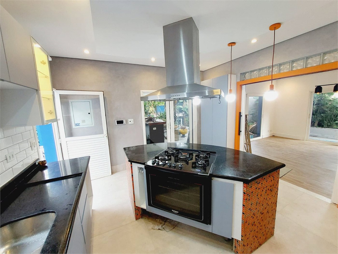 Casa à venda com 3 suítes em Lapa, São Paulo, SP