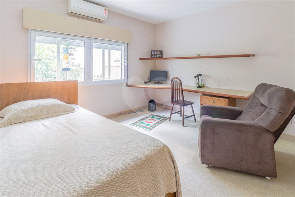 Apartamento à venda com 4 quartos, sendo 2 suítes, em Jardim Paulista, São Paulo, SP
