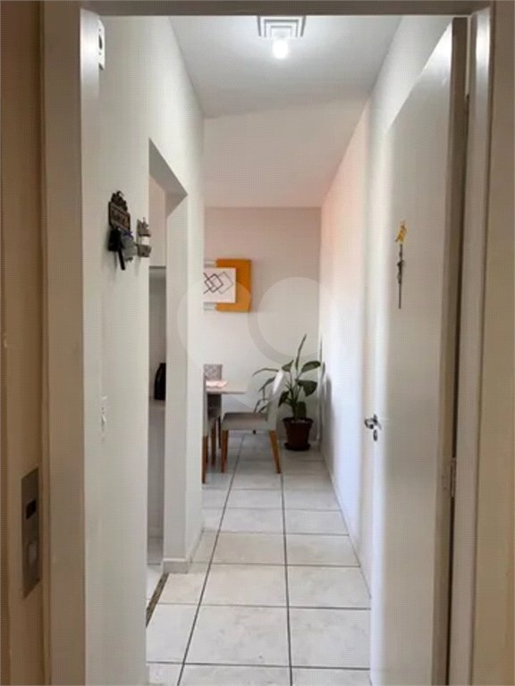 Apartamento à venda com 2 quartos em Vila São José, Taubaté, SP