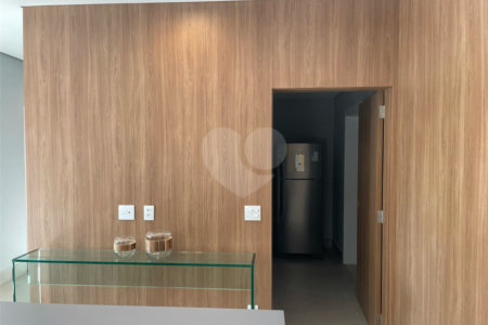 Apartamento à venda com 2 quartos, sendo 1 suíte, em Santo Amaro, São Paulo, SP