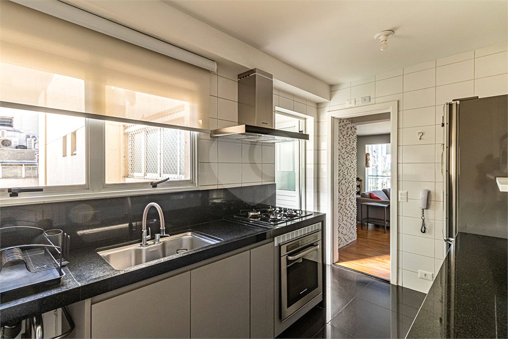 Apartamento à venda com 3 quartos, sendo 1 suíte, em Pinheiros, São Paulo, SP