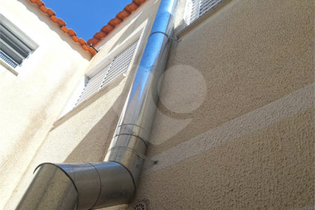 Casa à venda com 2 quartos, sendo 1 suíte, no condomínio Tanque Velho, São Paulo - SP