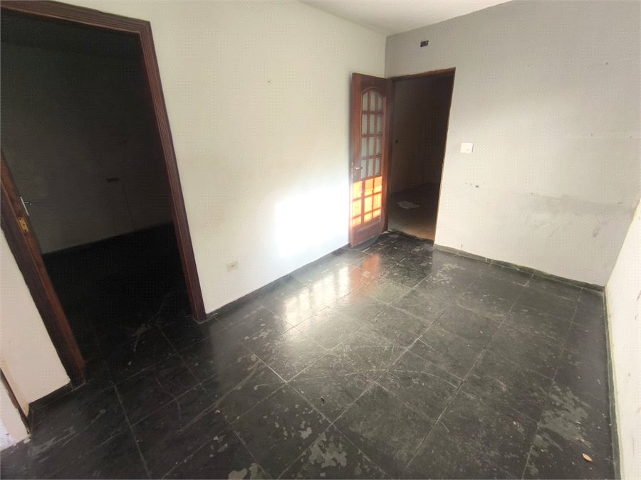 Casa à venda com 3 quartos em Jardim das Esmeraldas, São Paulo, SP