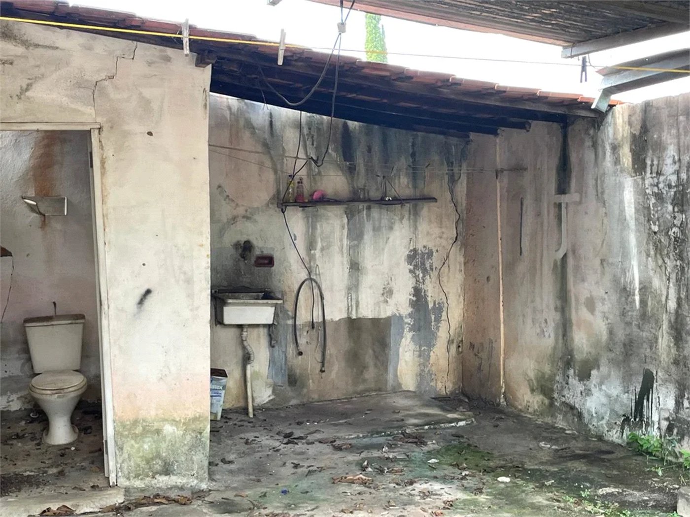 Terreno Comercial para Venda e Locação no Bairro Estância Lago Azul em Piracicaba/SP.