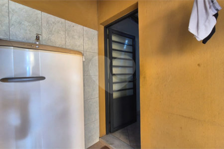 Casa à venda com 3 quartos, sendo 1 suíte, em Vila Angélica, Sorocaba, SP