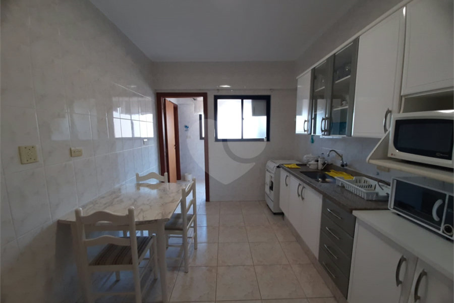 Apartamento à venda com 2 quartos, sendo 1 suíte, em Vera Cruz, Mongaguá, SP