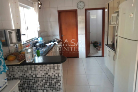 Sobrado à venda com 3 quartos, sendo 1 suíte,  em Wanel Ville, Sorocaba, SP