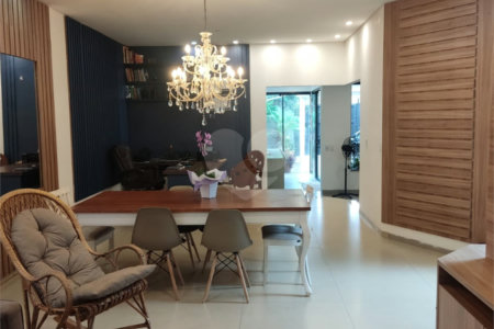 Casa à venda com 4 quartos, sendo 1 suíte,  em Bosque de Ponta Porã, Ponta Porã, MS