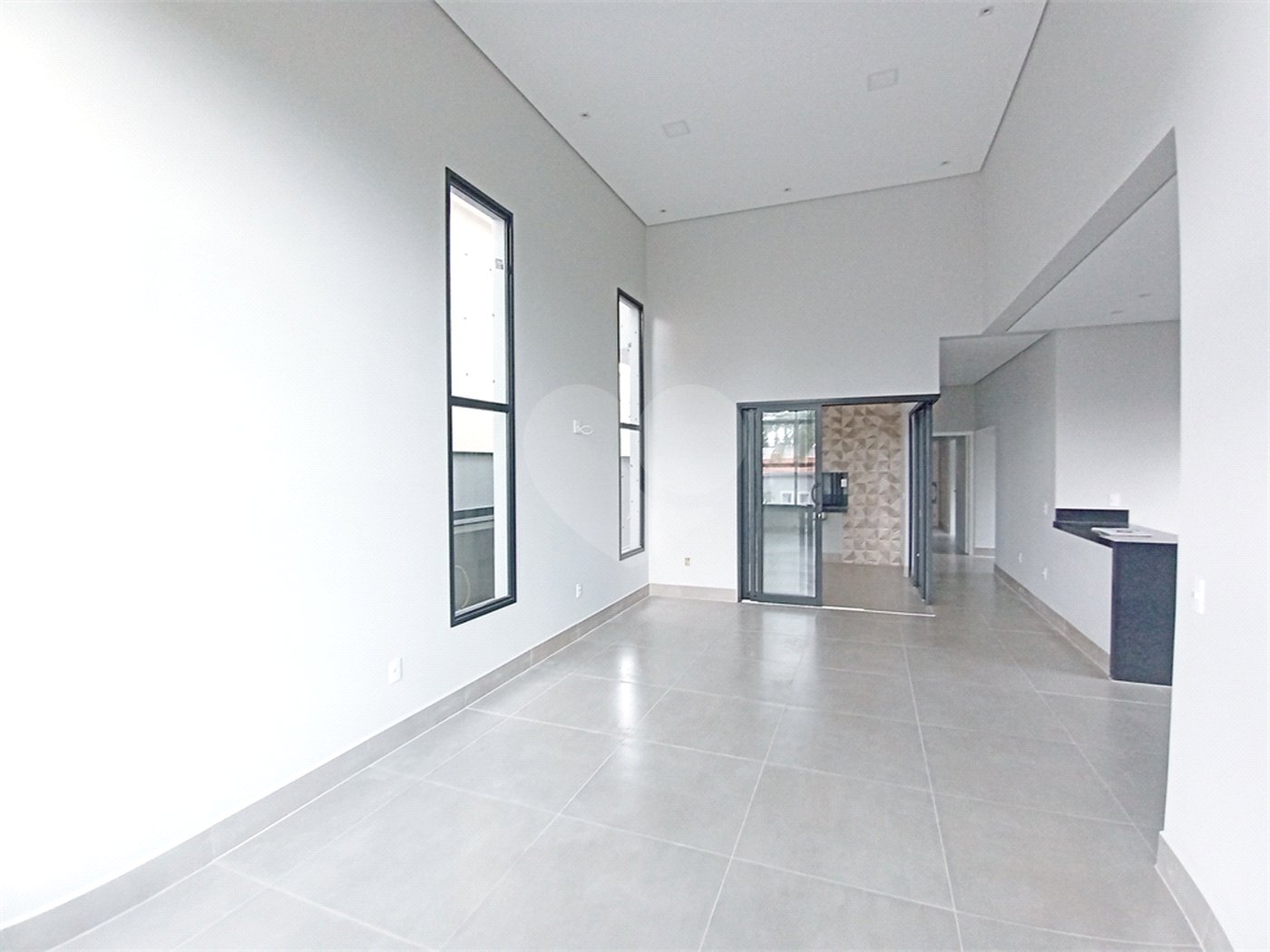 Casa à venda com 3 suítes no condomínio Vita Verdi, Valinhos - SP