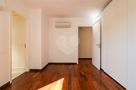 Apartamento à venda com 3 suítes em Cidade Monções, São Paulo, SP