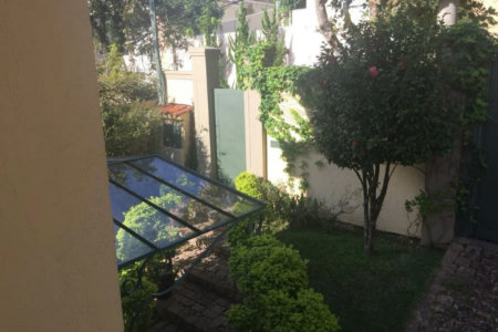 Casa à venda com 5 quartos, sendo 4 suítes, no condomínio Jardim Vitória Régia, São Paulo - SP