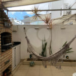 Casa à venda com 3 quartos, sendo 1 suíte, no condomínio Villaggio Portobello, São Paulo - SP