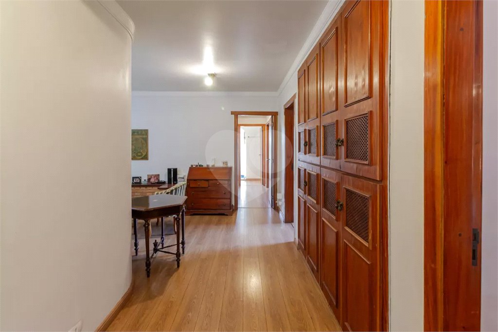 Casa à venda com 4 quartos, sendo 3 suítes,  em Jardim Guedala, São Paulo, SP