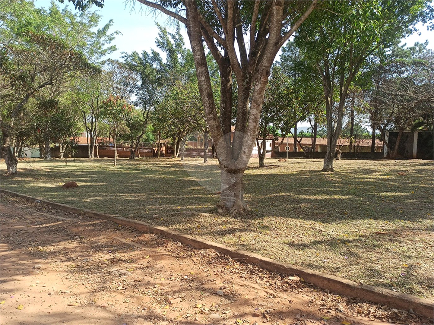 Casa à venda com 2 suítes em Jardim Santo Antônio, Atibaia, SP