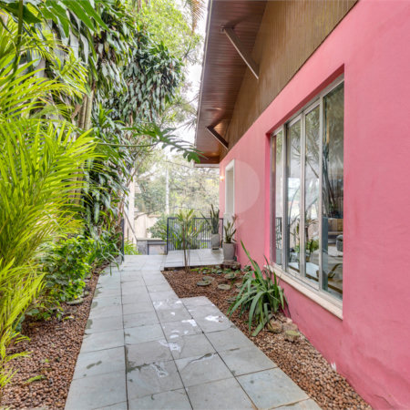 Casa à venda com 4 suítes em Jardim Marajoara, São Paulo, SP