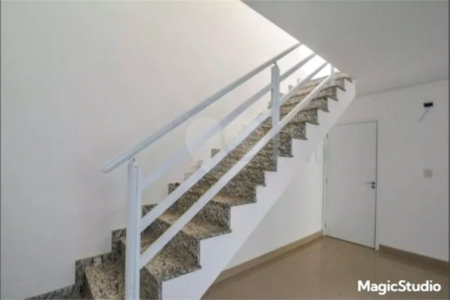 Apartamento com 2 dormitórios , sendo 1 suíte , 1 vaga , á venda na Vila Humaitá em Santo André.